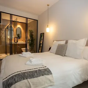 diana-suites-23.hotelsinnerja.org/